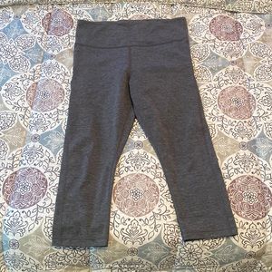Athleta Ultimate Stash Pocket Capri Size L